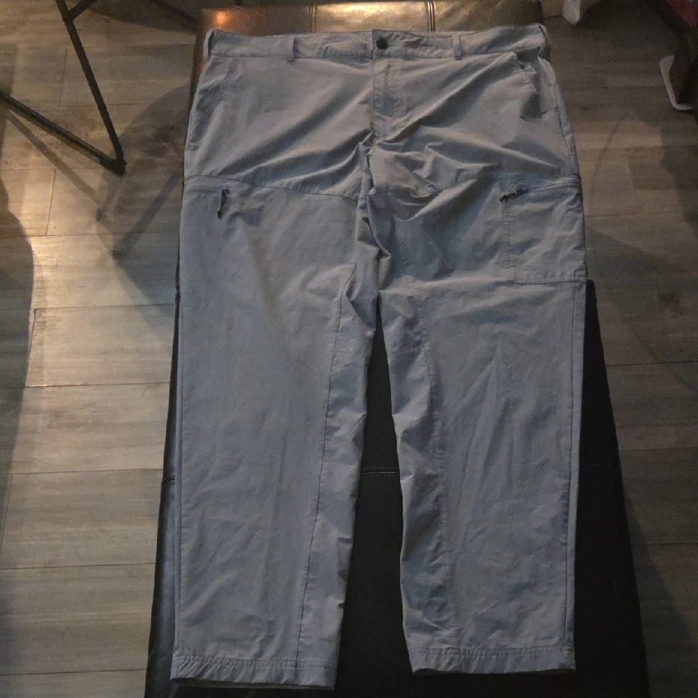Magellan Outdoors Men's Gray Cargo Pants